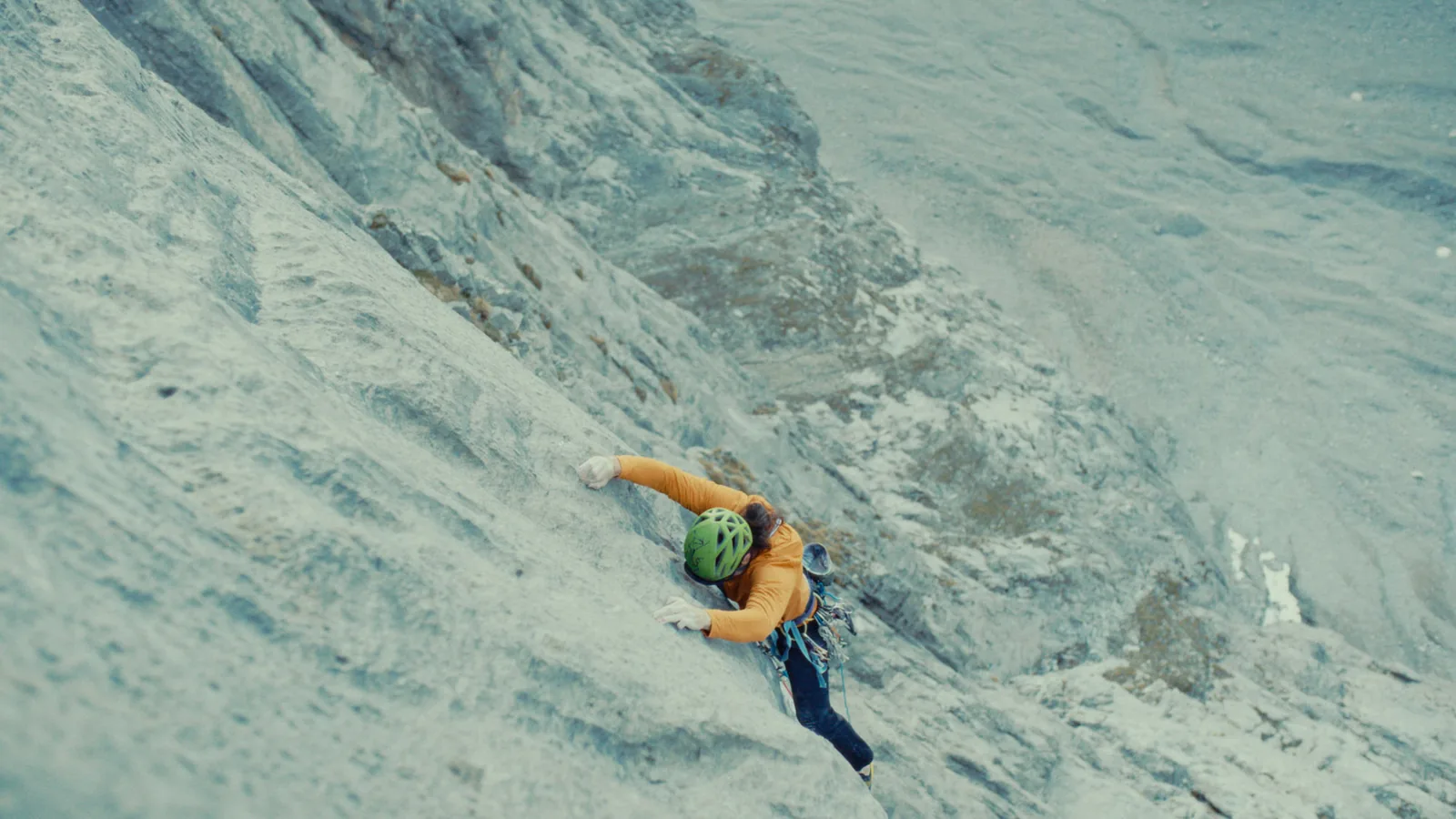 ARCTERYX – AIONOS — Sebastian Ganahl