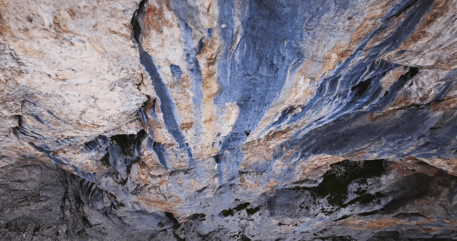 LA SPORTIVA – THE GIFT — Sebastian Ganahl